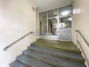 235 W 103rd St in New York, NY - Foto de edificio - Building Photo