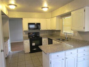 8902 Davis St in Rowlett, TX - Building Photo - Building Photo