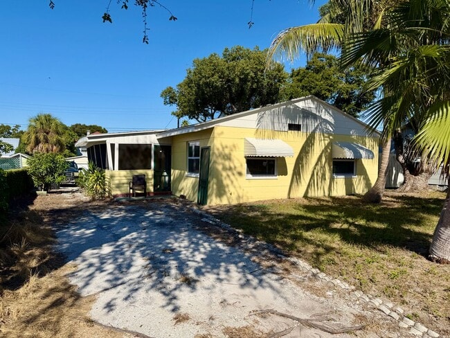 410 Pleasant St in Clearwater, FL - Building Photo - Building Photo