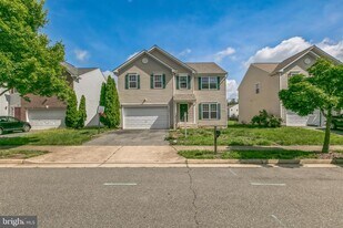 1037 Bakersfield Ln in Fredericksburg, VA - Building Photo