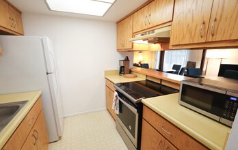 77845 California Dr, Unit California Dr. in Palm Desert, CA - Building Photo - Building Photo