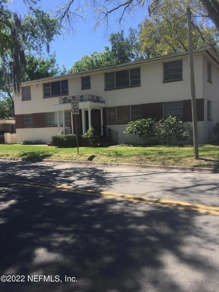 1806 Van Wert Ave in Jacksonville, FL - Foto de edificio - Building Photo