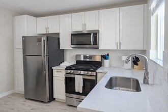 350 Rockaway Ave in Grover Beach, CA - Building Photo - Building Photo