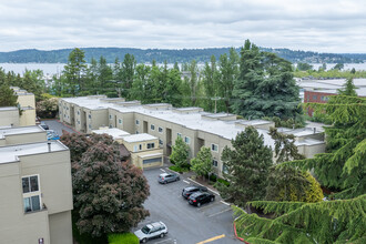 The Sandpiper Condo in Seattle, WA - Building Photo - Building Photo