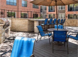 1002 San Marcos St in Austin, TX - Building Photo - Building Photo