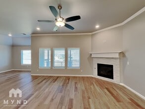 8316 Lambert Wy in Edmond, OK - Foto de edificio - Building Photo