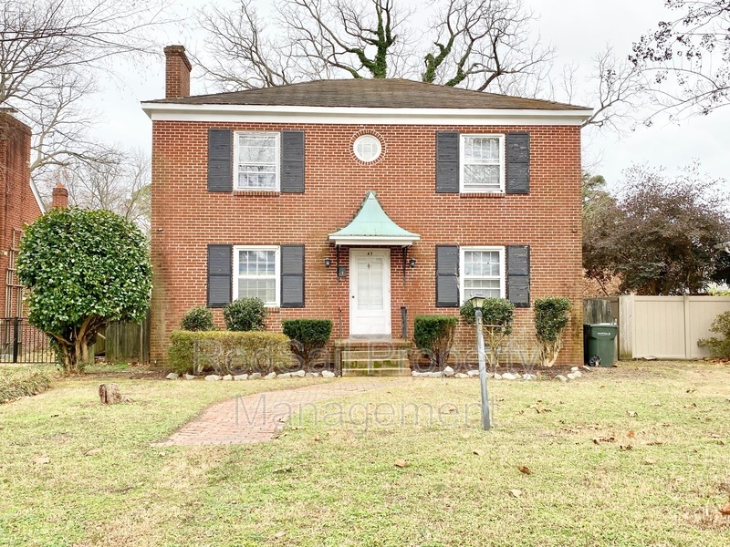 43 Greenbriar Ave in Hampton, VA - Building Photo