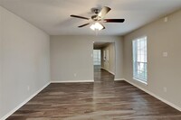 15803 Maple Manor Dr in Houston, TX - Building Photo - Building Photo