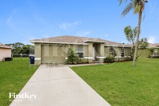 708 17th St NE in Winter Haven, FL - Building Photo