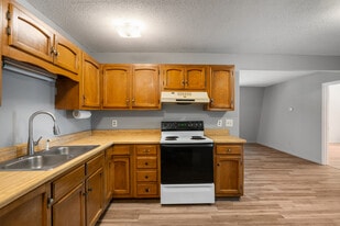 511 Poplar St, Unit C in Graham, NC - Building Photo