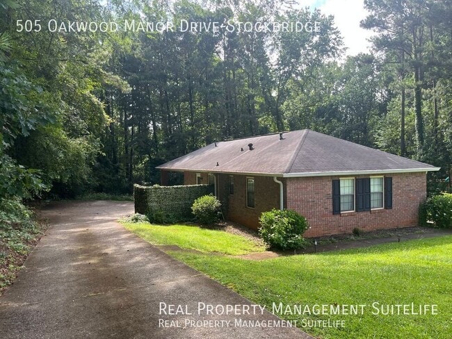 505 Oakwood Manor Dr in Stockbridge, GA - Building Photo - Building Photo