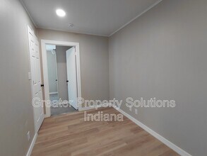 506 Parkside Ave in Valparaiso, IN - Building Photo - Building Photo