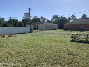 2687 San Filippo Dr SE in Palm Bay, FL - Building Photo - Building Photo