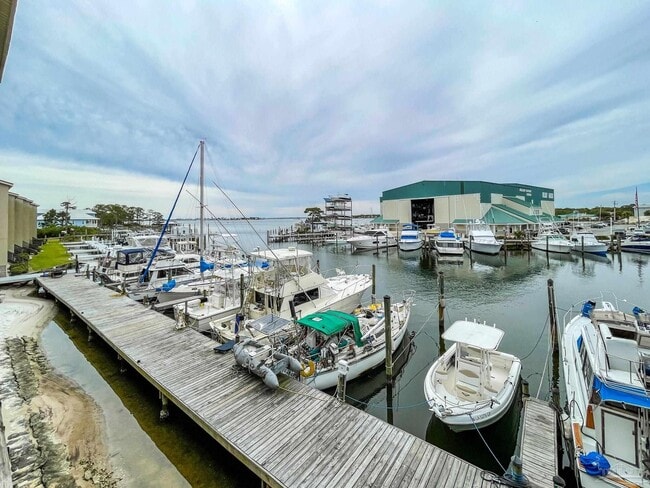 property at 14100 River Rd
