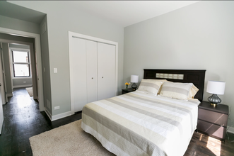1203 W Addison St-Unit -1203-1 in Chicago, IL - Building Photo - Building Photo