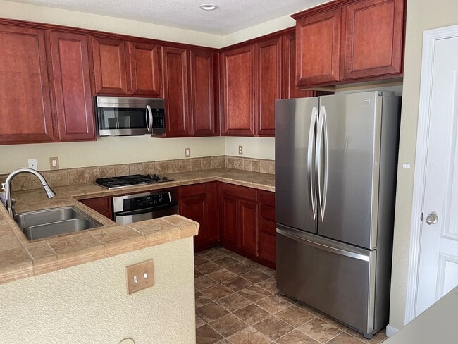 property at 3301 N Park Dr