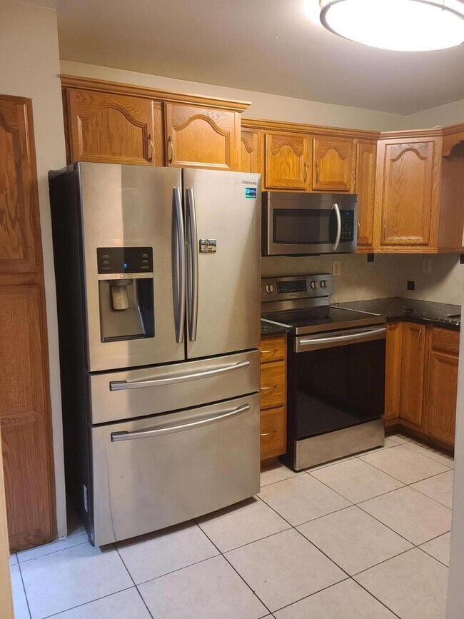 2977 Riverside Dr in Coral Springs, FL - Building Photo - Building Photo