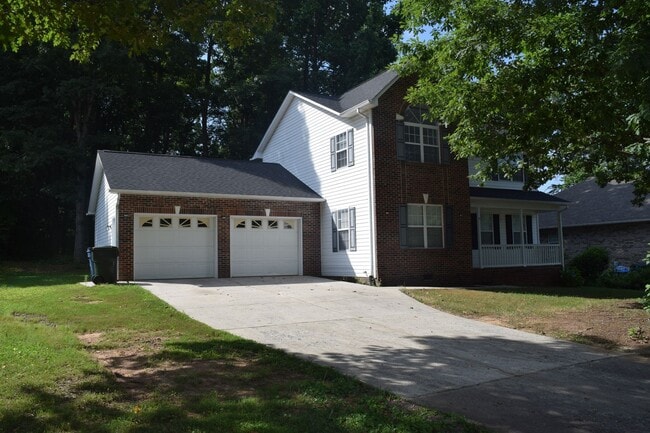 2532 23rd St Dr NE in Hickory, NC - Building Photo - Building Photo