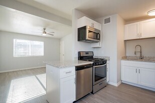 639-643 E Lee St in Tucson, AZ - Building Photo