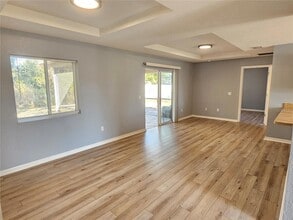 8470 Drolet Ave in North Port, FL - Foto de edificio - Building Photo