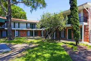 Colonial Apartamentos