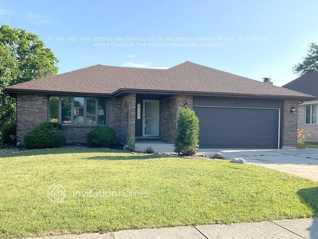 property at 6936 154th Pl