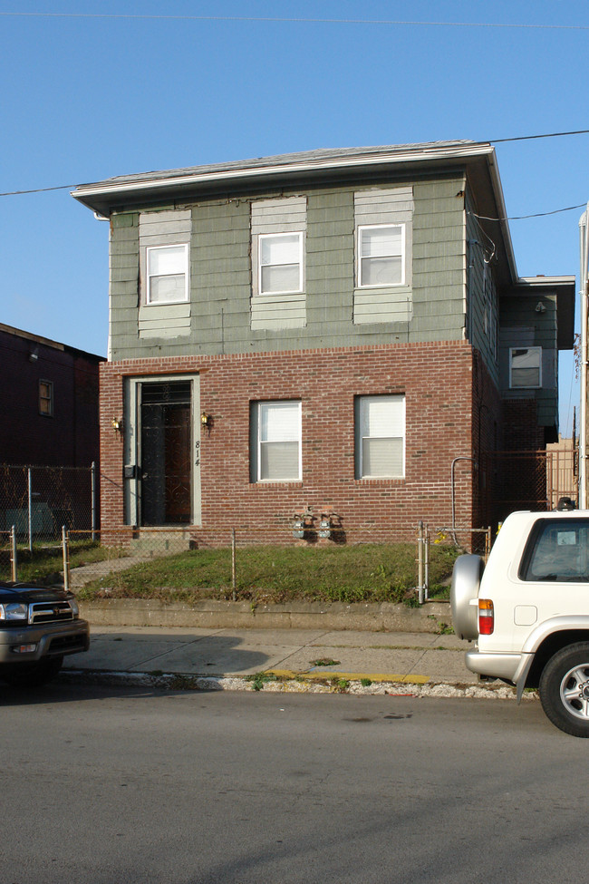 814 S 7th St in Louisville, KY - Building Photo - Building Photo