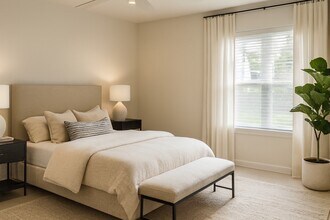 845 Augusta Dr in Houston, TX - Building Photo - Building Photo