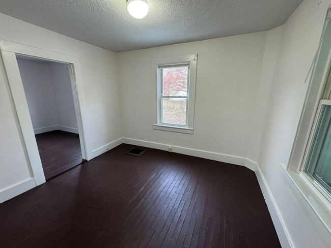 property at 9 1/2 Bridge St