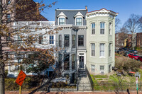 418 Seward Sq SE in Washington, DC - Building Photo - Building Photo