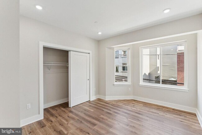 1436 Parrish St in Philadelphia, PA - Foto de edificio - Building Photo