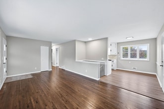 3953 Arthur St NE in Minneapolis, MN - Foto de edificio - Building Photo