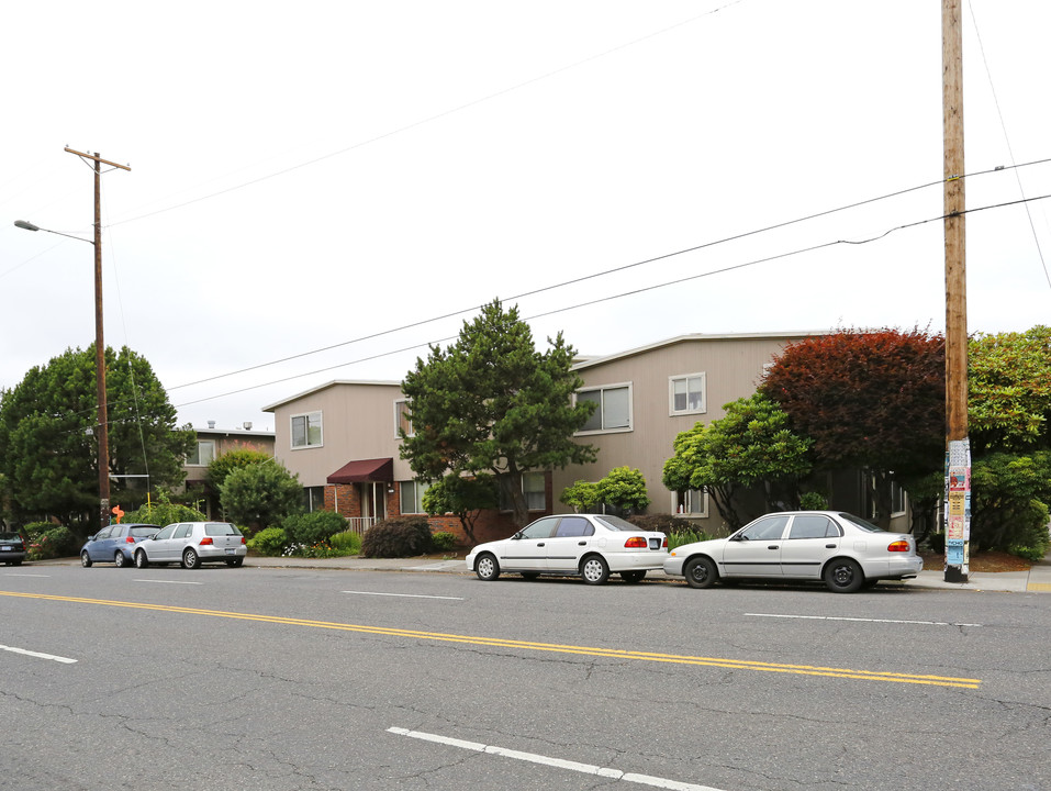 Hawthorne Vista in Portland, OR - Foto de edificio