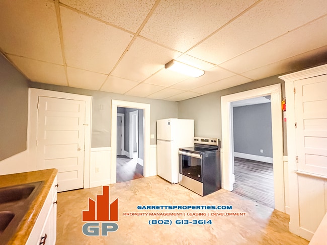 1 Bugbee Ave, Unit 1 Bugbee Av Unit 6 in Barre, VT - Foto de edificio - Building Photo