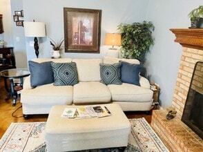 102 Riverbend Dr in Jackson, MS - Building Photo - Building Photo