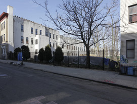 949 Willoughby Avenue Apartamentos