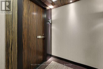 233 South Park Rd in Markham, ON - Building Photo - Building Photo