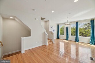 5627 45th Ave in Hyattsville, MD - Building Photo - Building Photo