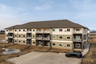 Prairie Trail Village Apartments & Townhomes in Sheldon, IA - Building Photo - Building Photo