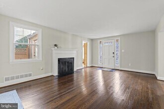 2551 23rd Rd N in Arlington, VA - Building Photo - Building Photo