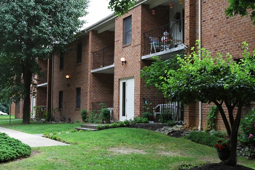 Mint Spring Apartments in Staunton, VA - Foto de edificio