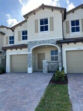 2679 SE 25th Ter in Homestead, FL - Building Photo - Building Photo