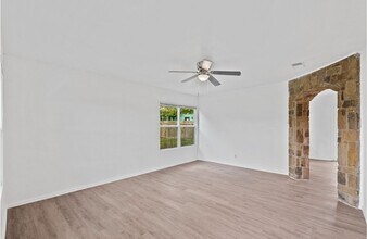 704 E McNeil Rd in Round Rock, TX - Building Photo - Building Photo