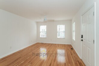 12 1/2 Nunan St in Charleston, SC - Building Photo - Building Photo