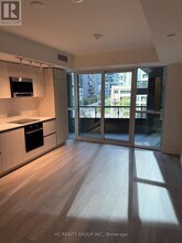 110 Broadway Ave in Toronto, ON - Building Photo - Building Photo