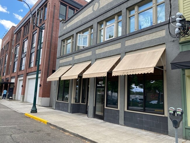Cunningham Building in Olympia, WA - Foto de edificio - Building Photo