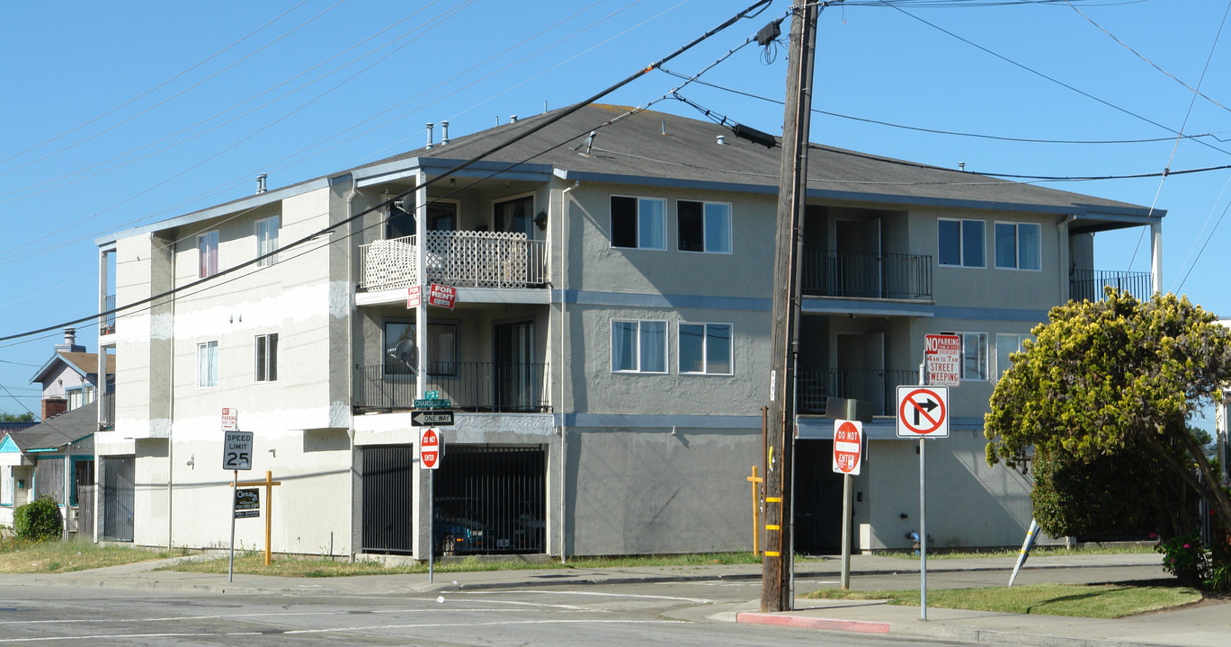 3640 Chanslor Ave in Richmond, CA - Building Photo