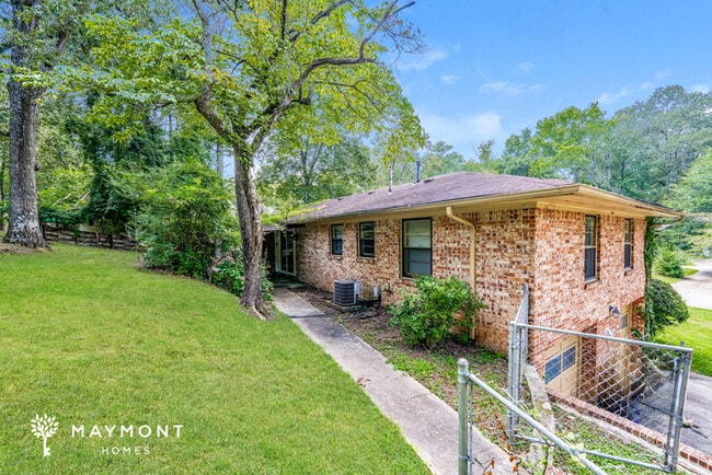 617 Valley Dr in Birmingham, AL - Building Photo - Building Photo