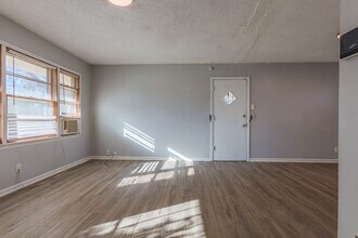 1796 Kent Rd in Memphis, TN - Building Photo - Building Photo