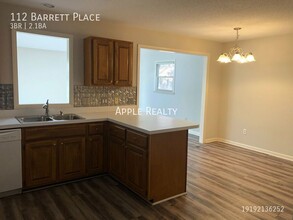 112 Barrett Pl in Durham, NC - Building Photo - Building Photo